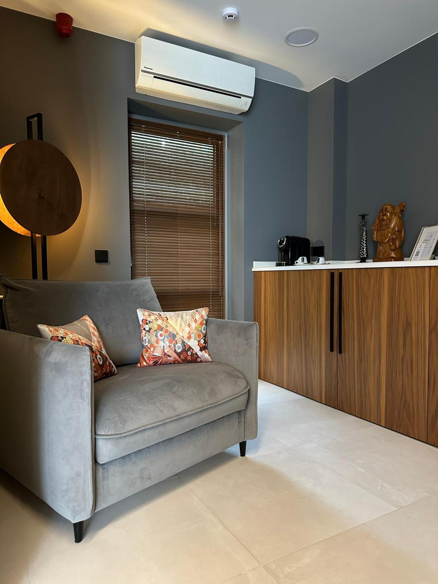 Boutique Light House
