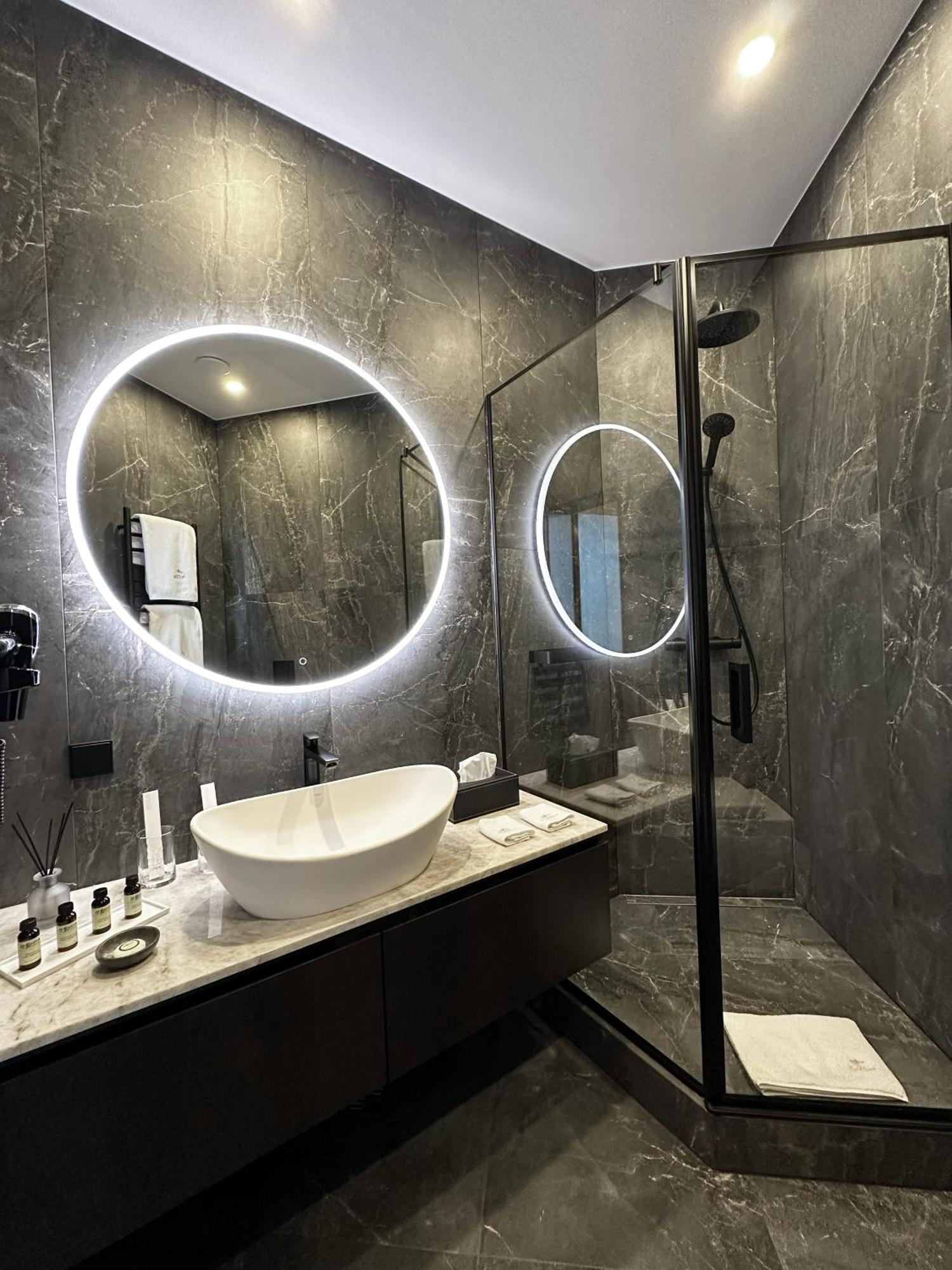 Boutique Light House Готель Юрмала